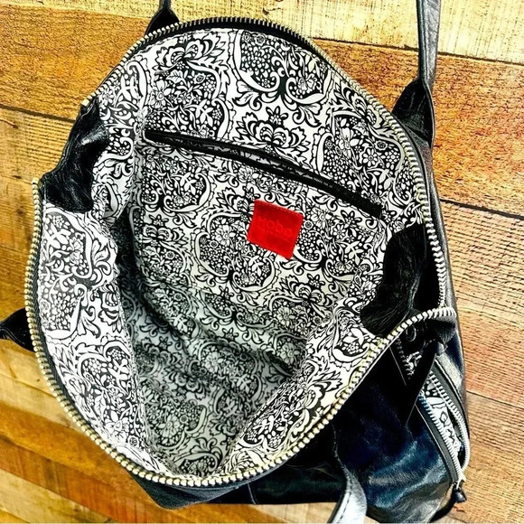 NWOT Hobo International Large Leather Tote - Picture 7 of 11